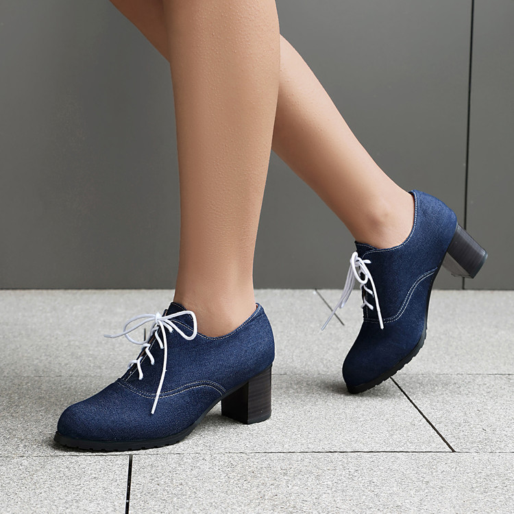 Deep Mouth Lace-Up Flat Shoes with Chunky Heel - Image 2