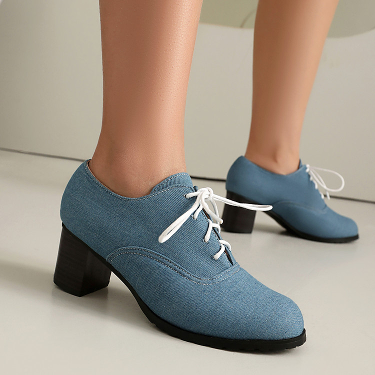 Deep Mouth Lace-Up Flat Shoes with Chunky Heel